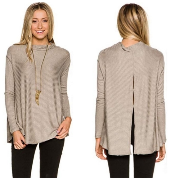 Free People- "We the Free" Lover Rib Split Back Sweater - GREY Large - Picture 5 of 7